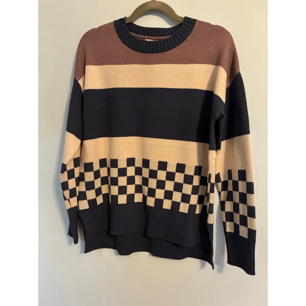 NWT Hem & Thread Pullover Sweater Size Small - Picture 3 of 7